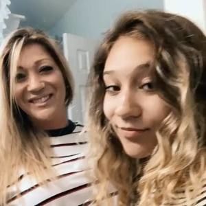 Meet your Posher, Amee